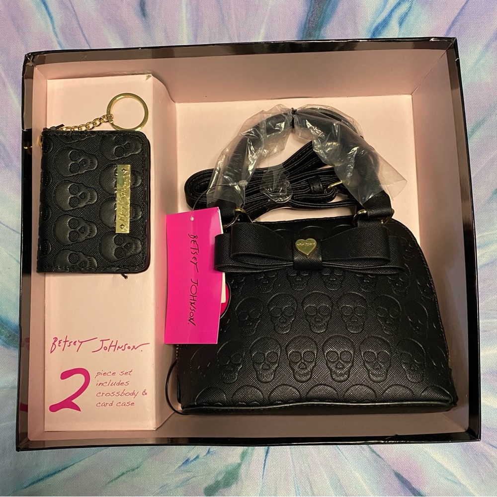 NWT Betsey Johnson Skull Cross body Bag & Matching card wallet